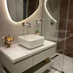 Azure Coast Suites, Sea View,iliria Lägenhet *