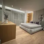 Azure Coast Suites, Sea View,iliria Lägenhet *