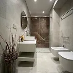 Azure Coast Suites, Sea View,iliria Lägenhet *