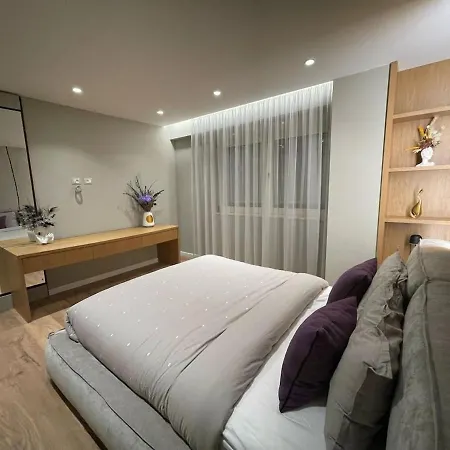 Azure Coast Suites, Sea View,iliria شقة *