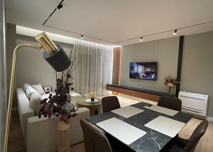 Lejlighed Azure Coast Suites, Sea View,iliria *