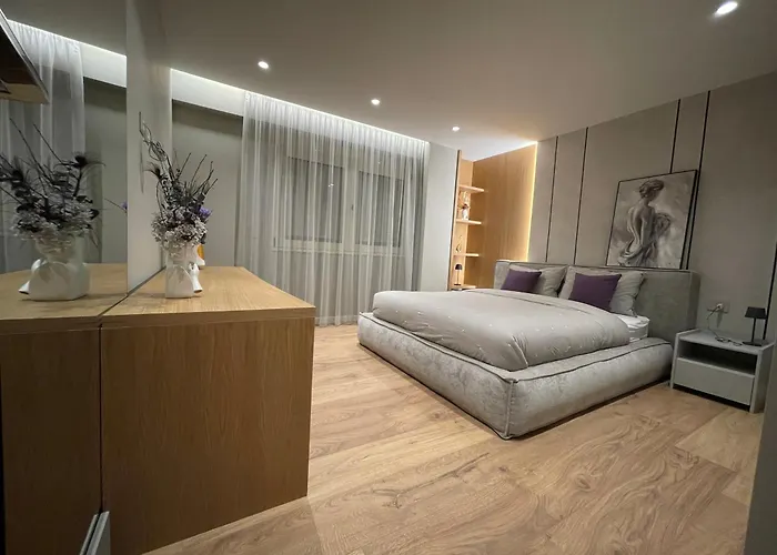 Azure Coast Suites, Sea View,iliria Lejlighed *