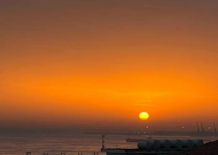 Azure Coast Suites, Sea View,iliria *